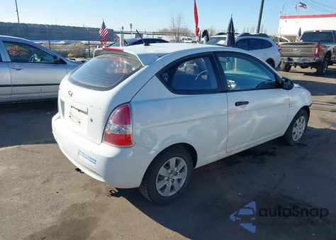 2011 Hyundai Accent Gl z USA, uszkodzony, nr VIN KMHCM3AC5BU194351